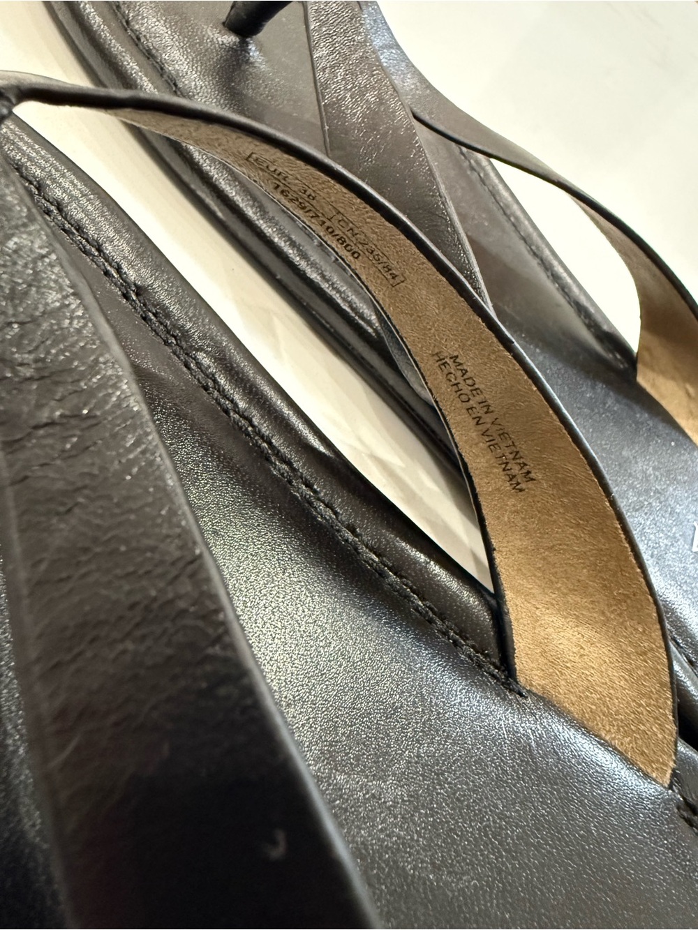 Zara Black Leather Thong Sandals - Picture 5 of 10